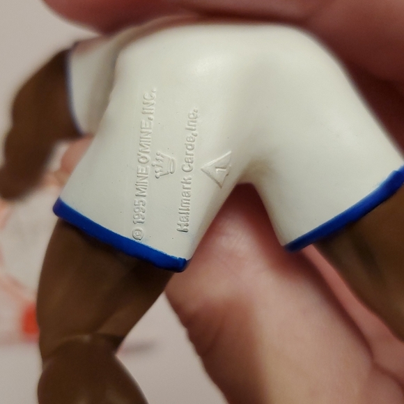 Shaquille O'Neal Hallmark Keepsake Ornament 1st in the 'Hoop Stars' @1995 card - Picture 8 of 12